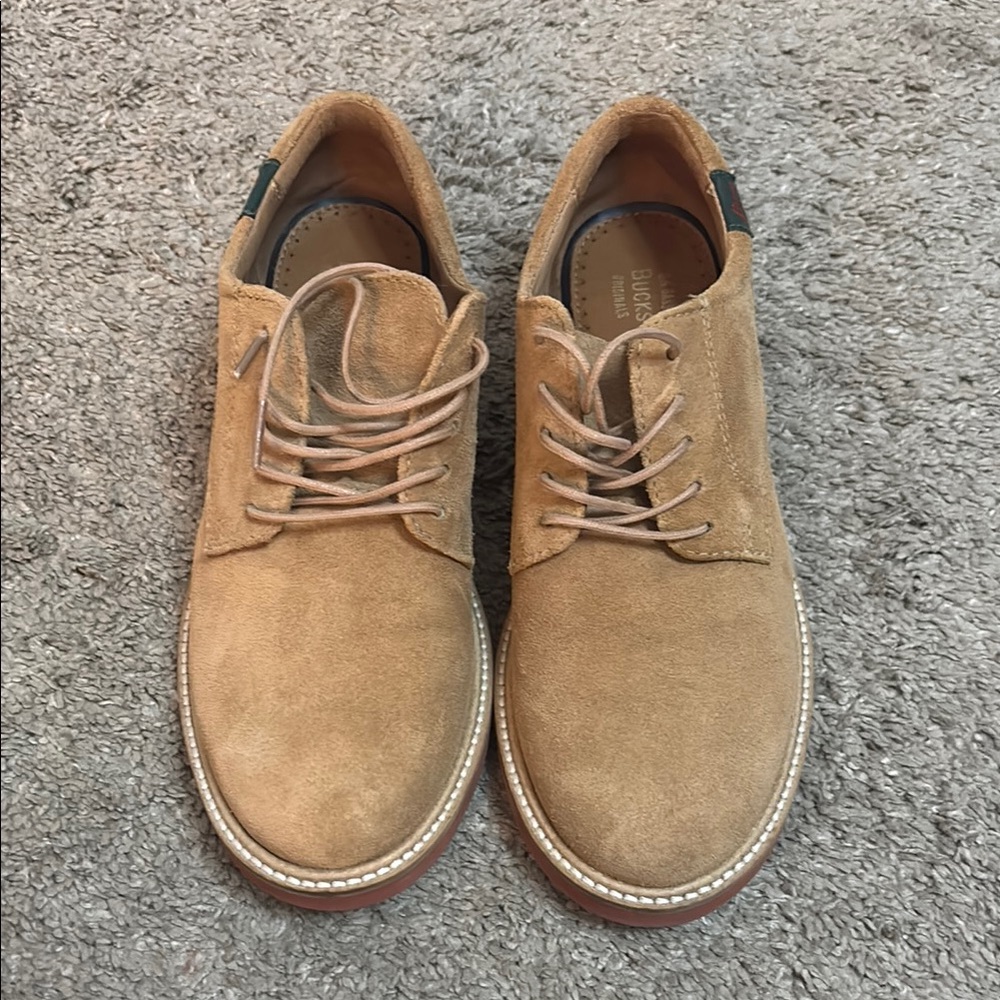 G.H. Bass & Co. Tan Oxfords with Suede Upper. Very minimal wear- great condition